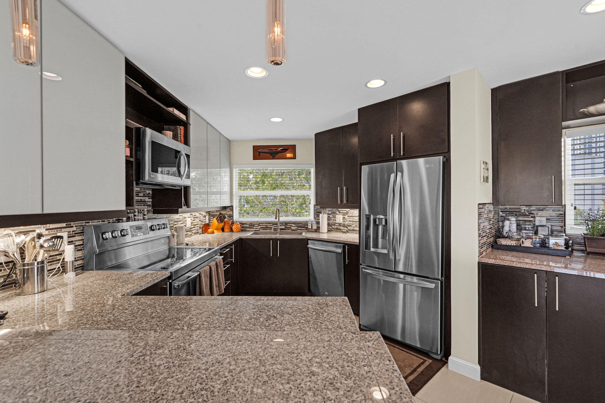 RIVERCREST - Residential