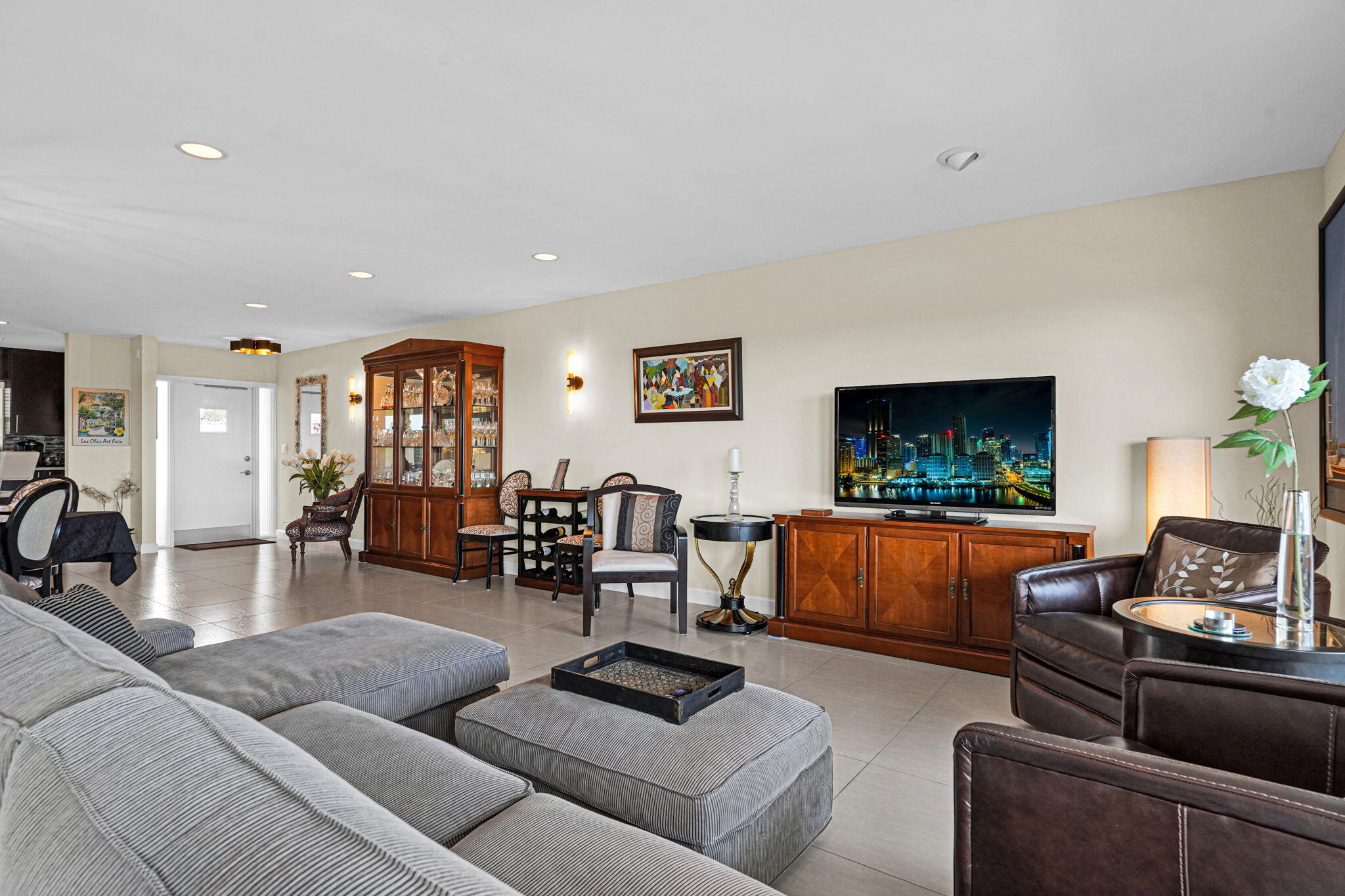 RIVERCREST - Residential