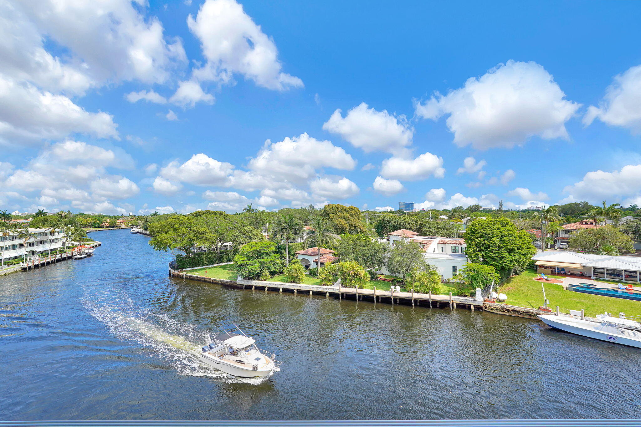 RIVERCREST - Residential