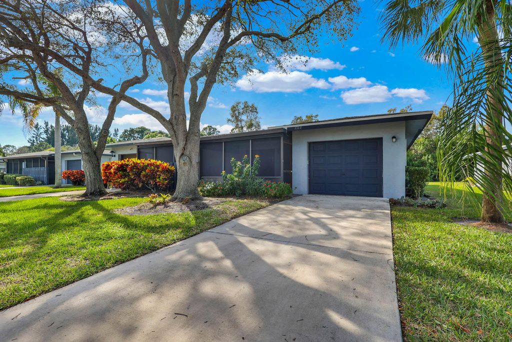 Photo of 1717 W Sanderling Lane #R, Fort Pierce, FL 34982 (MLS # R10955648)