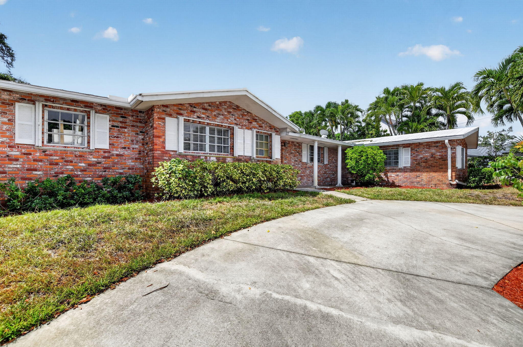 410 NW SPANISH RIVER Boulevard