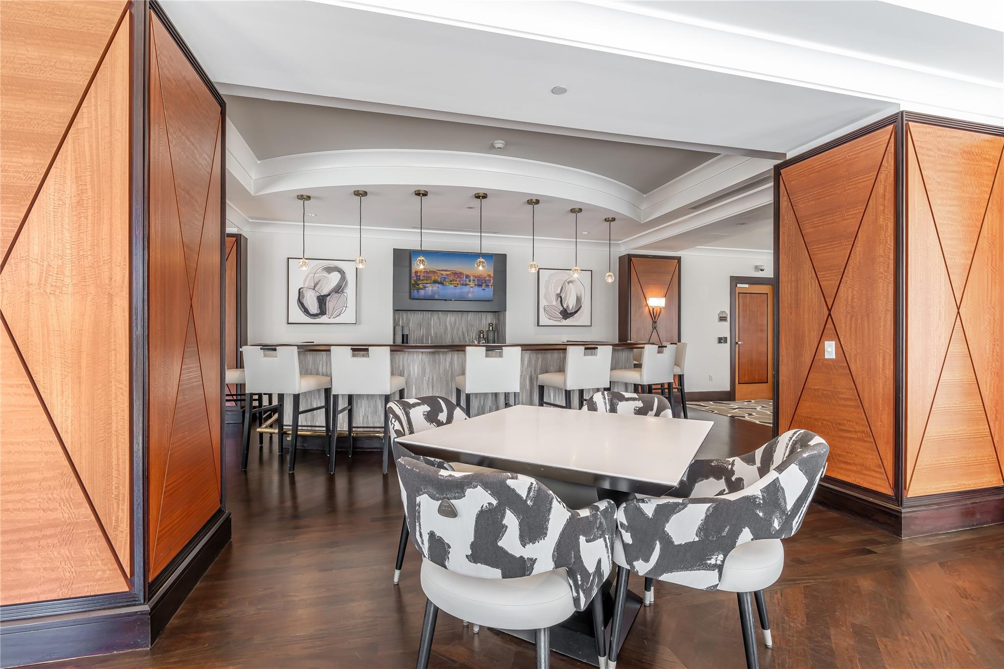 THE SYMPHONY CONDO - Residential