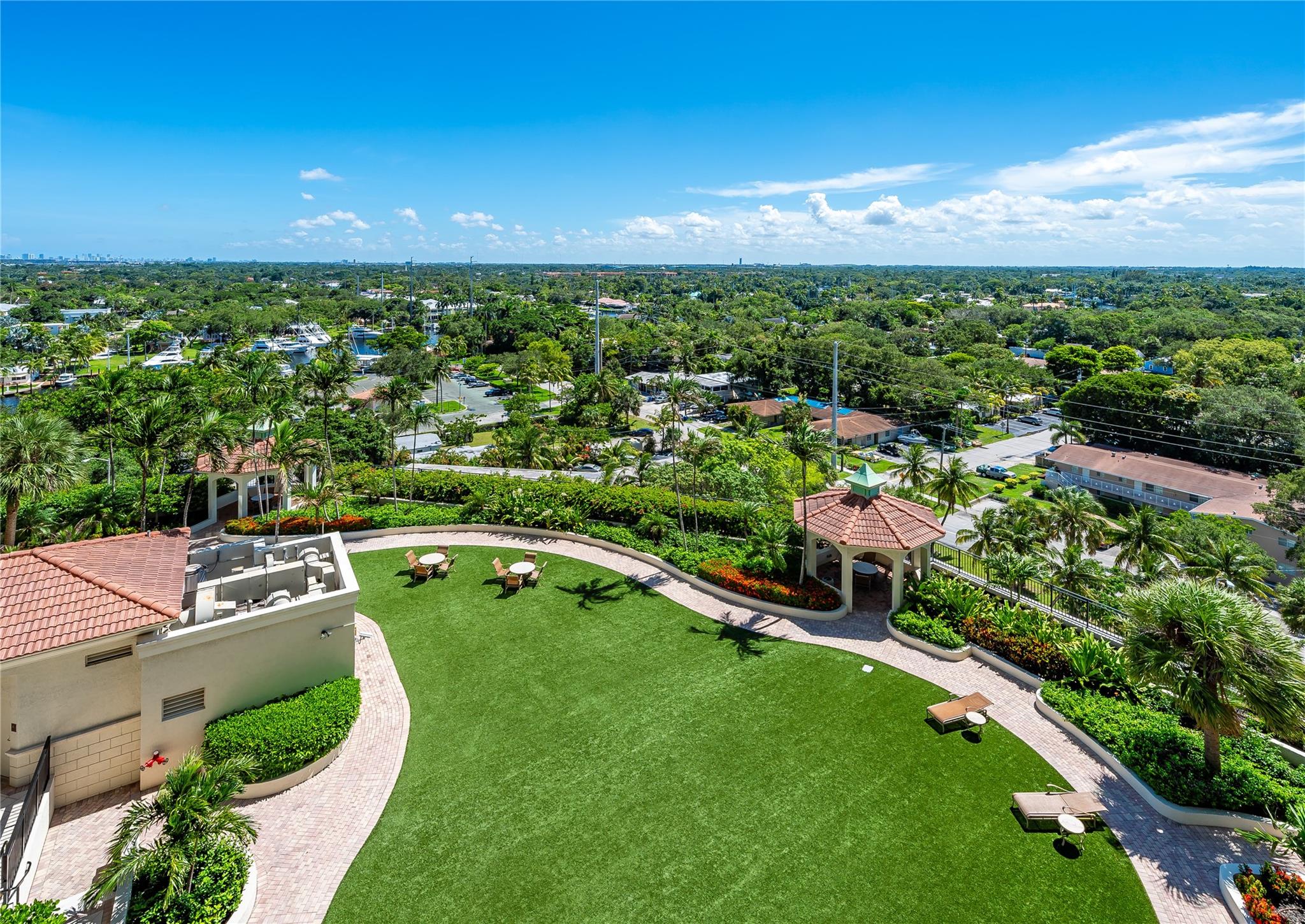 THE SYMPHONY CONDO - Residential