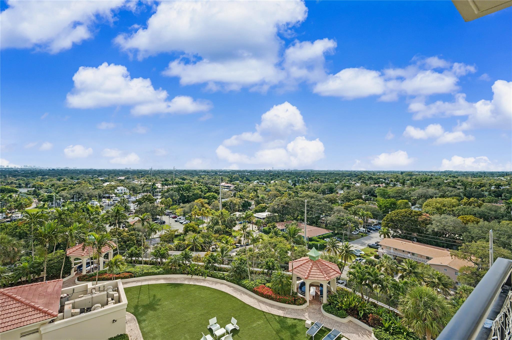 THE SYMPHONY CONDO - Residential