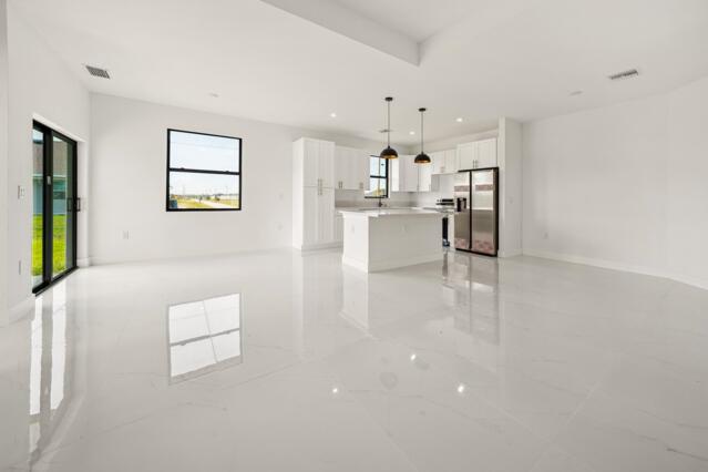 4521 NW 34th Street