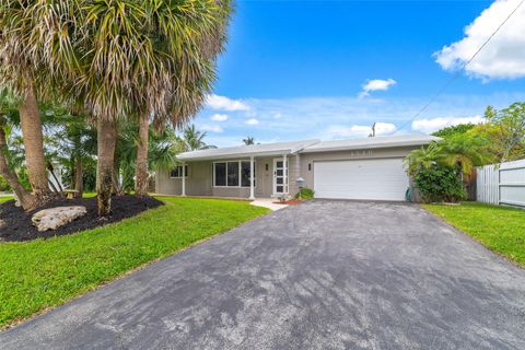 Single Family Residence in Oakland Park FL 1520 52nd St 47.jpg