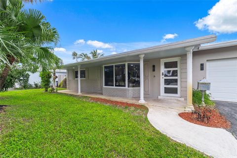 Single Family Residence in Oakland Park FL 1520 52nd St 1.jpg