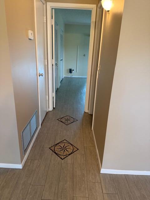 VISTA ST LUCIE BUILDINGS 9 THRU 20 - Residential Lease
