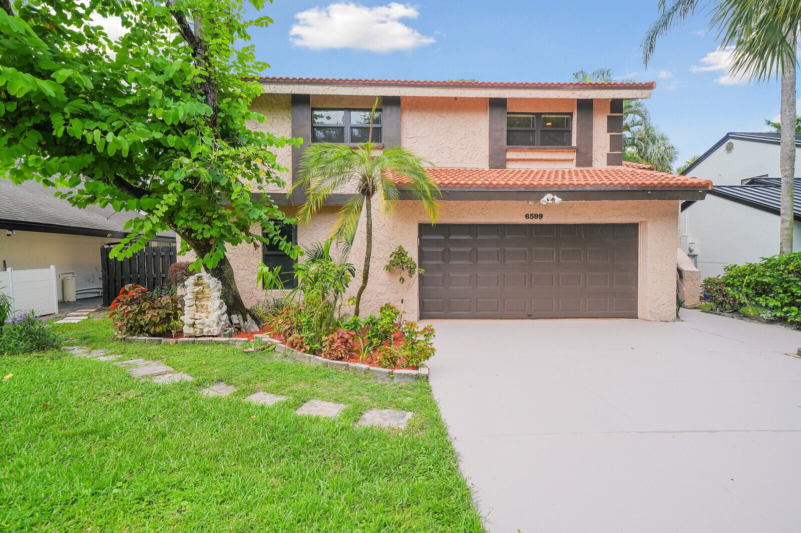 6599 Pond Apple Road