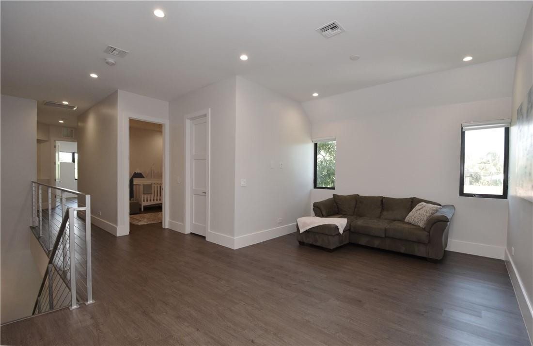 VICTORIA PARK - Residential