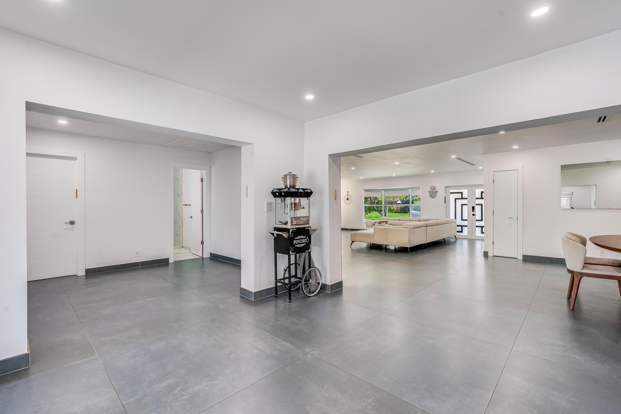 Hollywood Hills 1965 61-2 - Residential