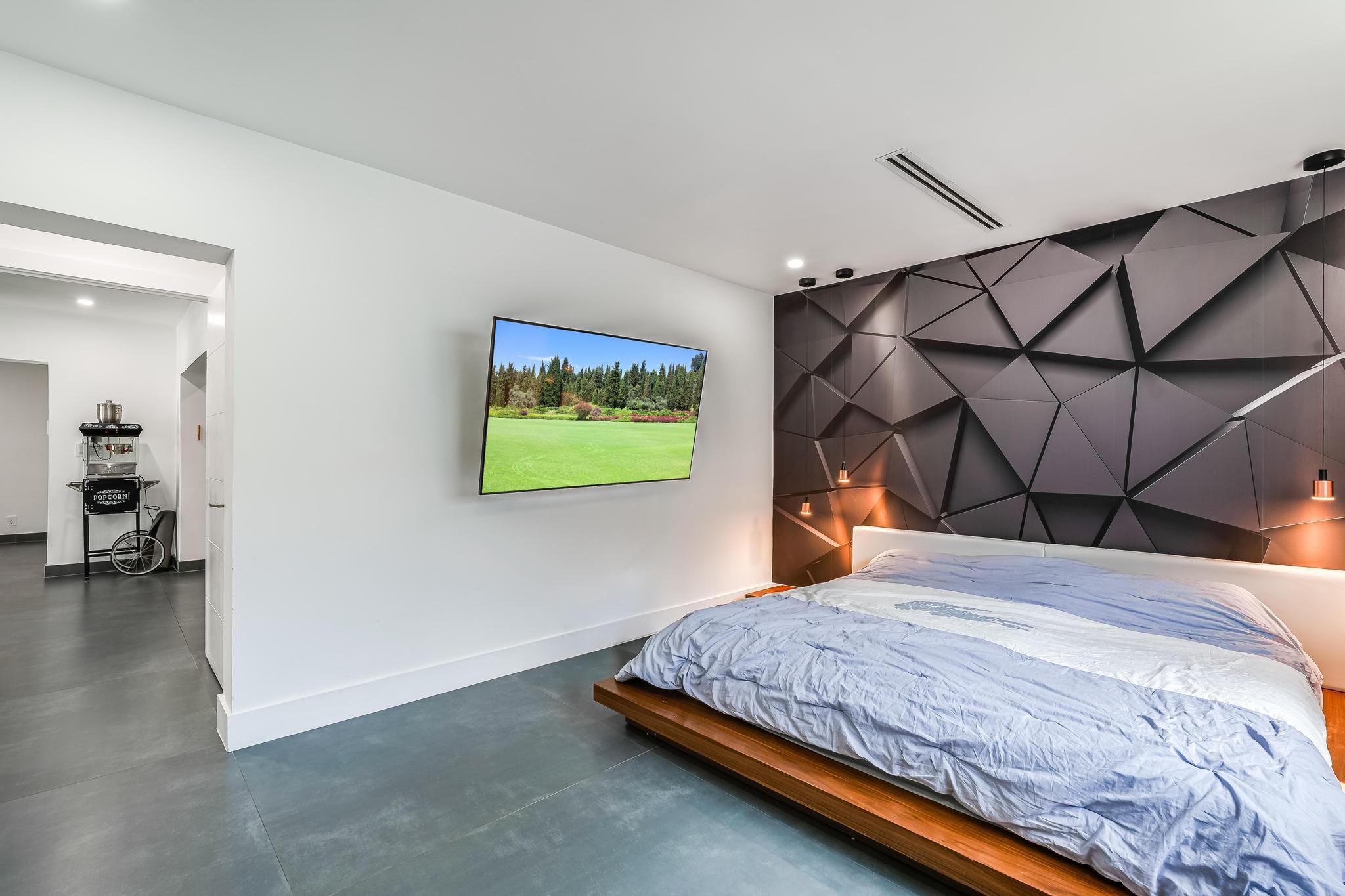 Hollywood Hills 1965 61-2 - Residential