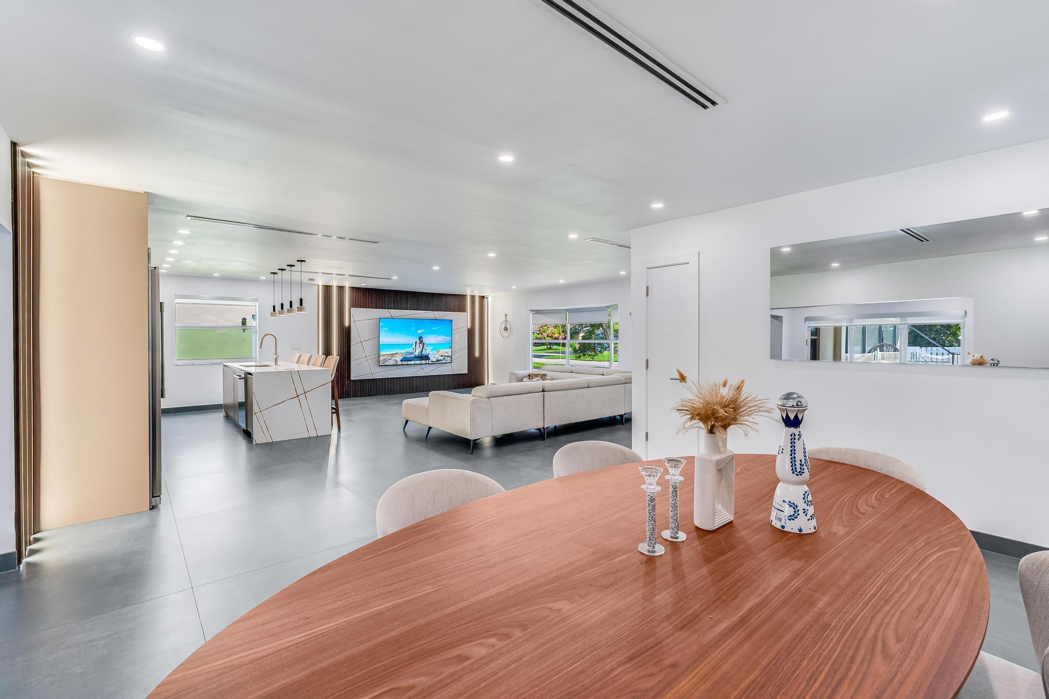 Hollywood Hills 1965 61-2 - Residential