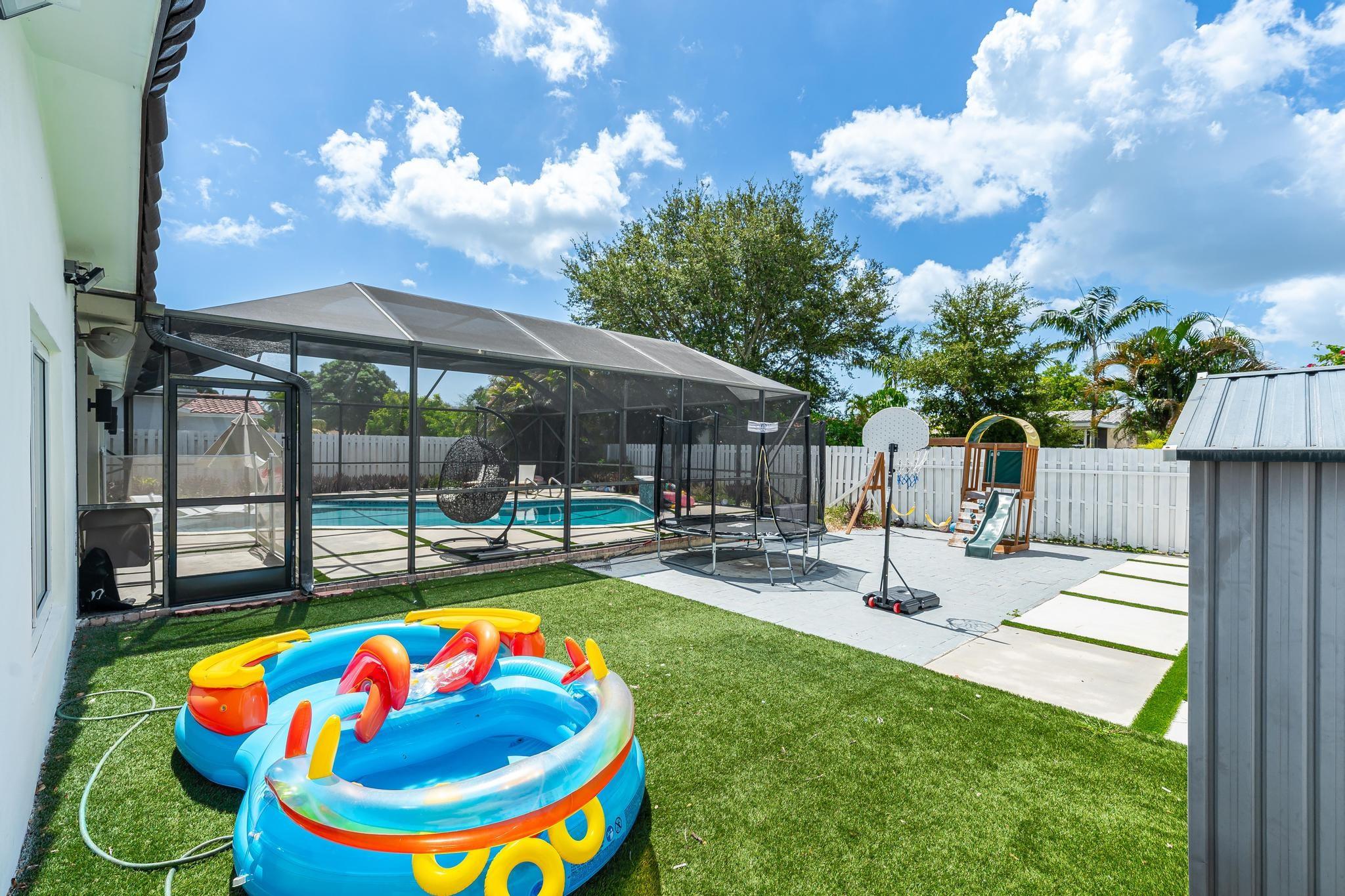 Hollywood Hills 1965 61-2 - Residential