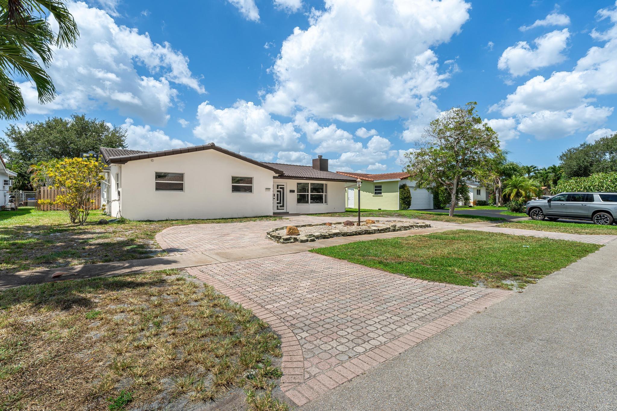 Hollywood Hills 1965 61-2 - Residential