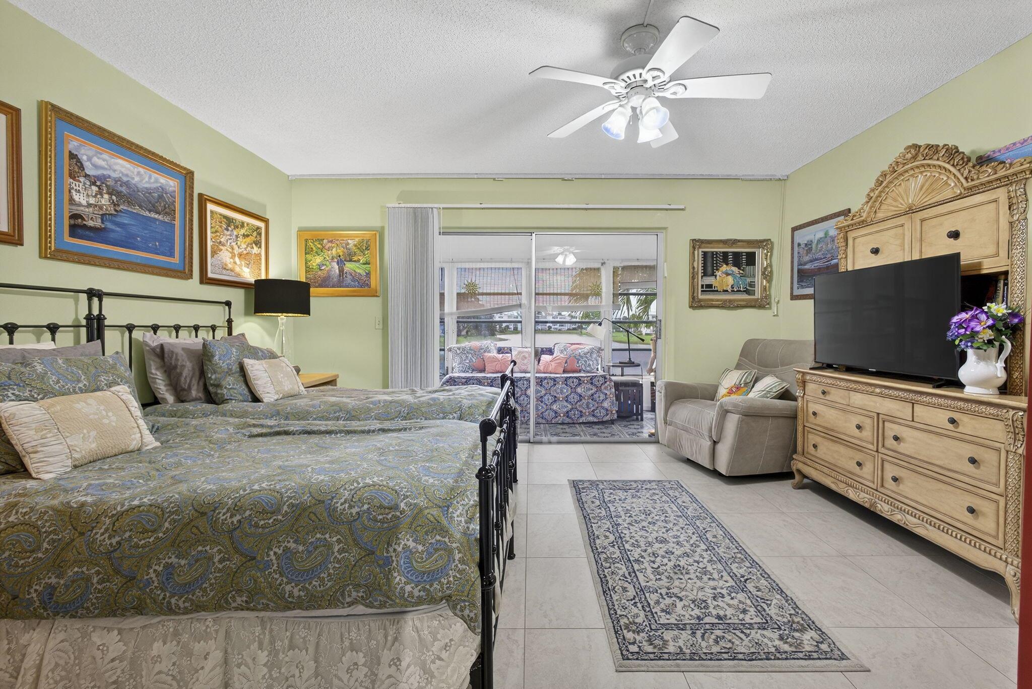 CENTURY VILLAHE -WELLINGT - Residential