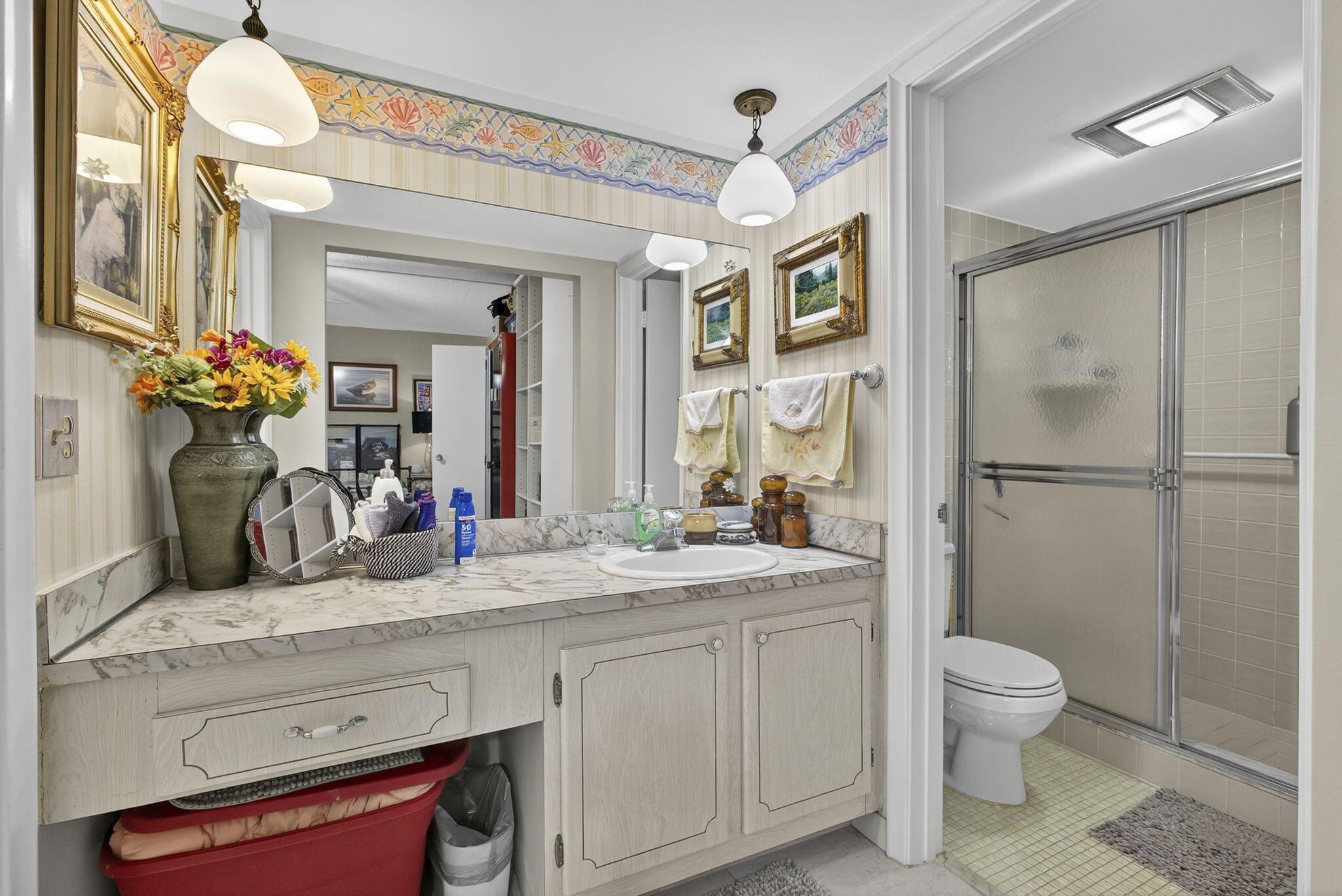 CENTURY VILLAHE -WELLINGT - Residential