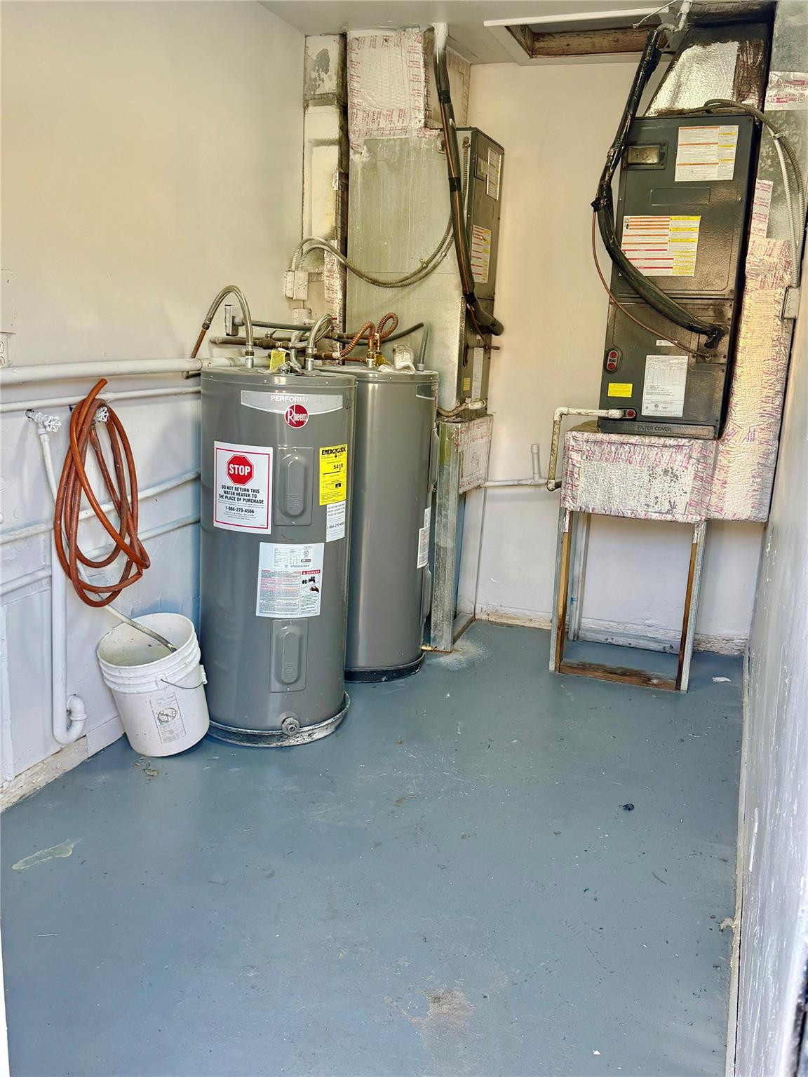 AVONDALE - Residential Lease