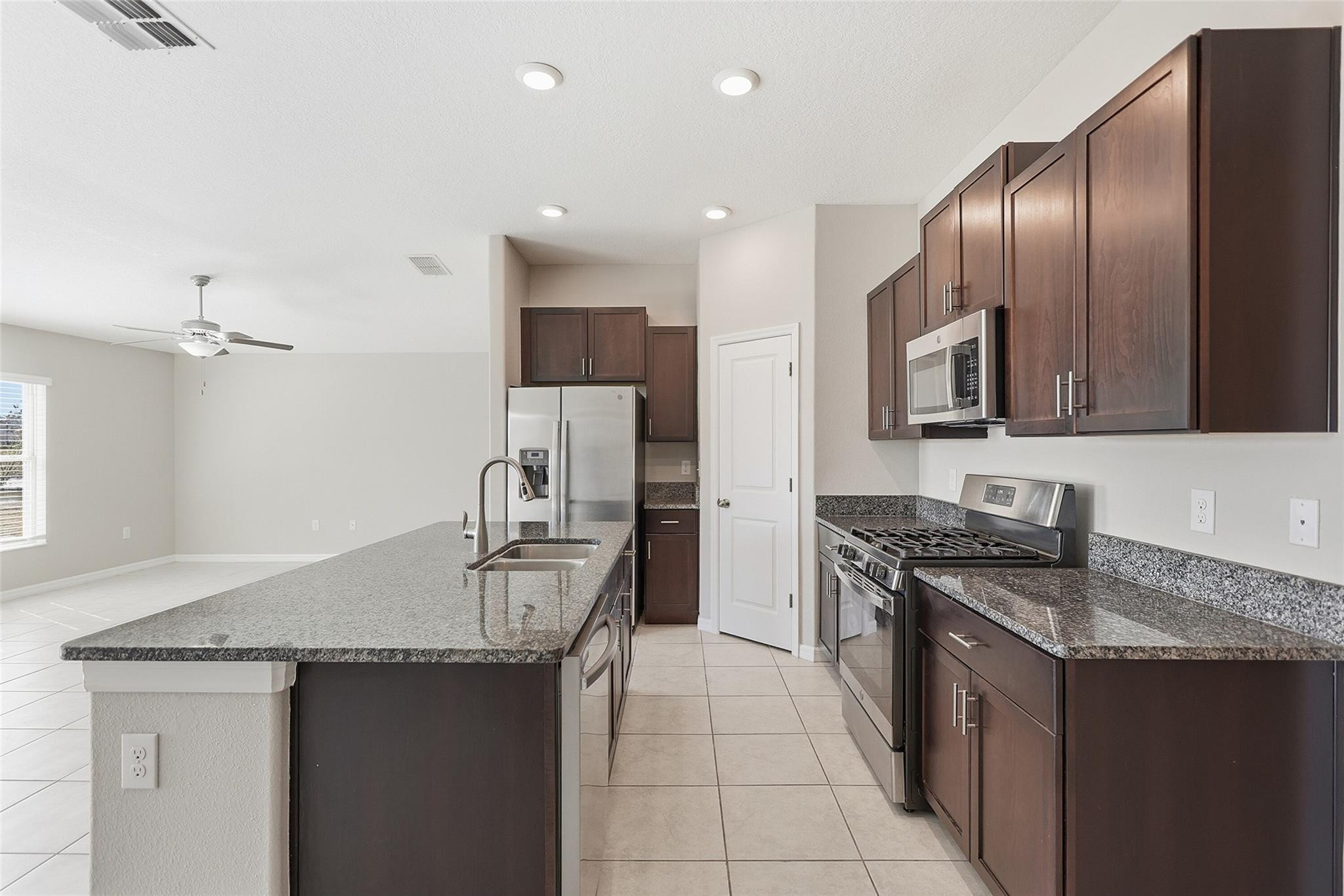 BELMONT - Residential