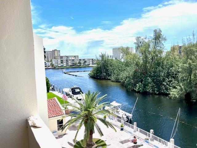 CASA LA QUINTA CONDO - Residential