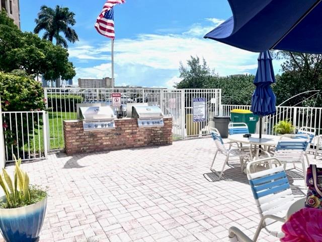 CASA LA QUINTA CONDO - Residential