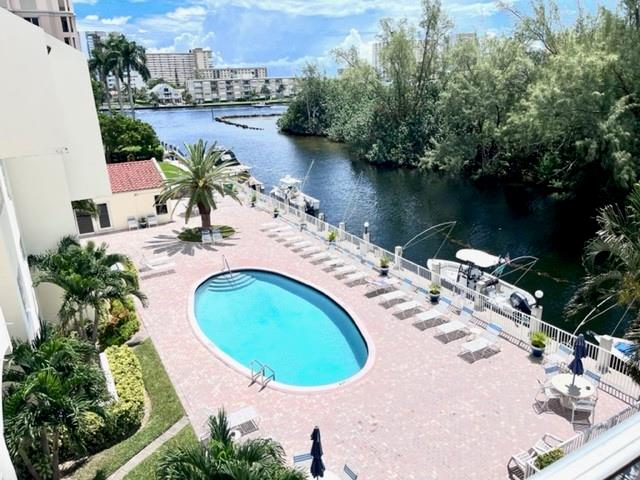 CASA LA QUINTA CONDO - Residential