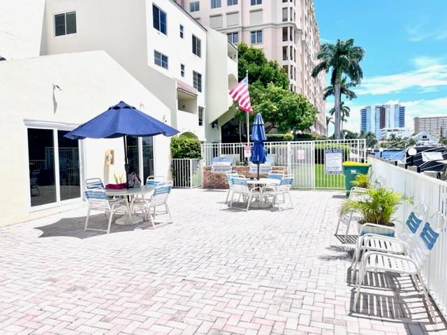 CASA LA QUINTA CONDO - Residential