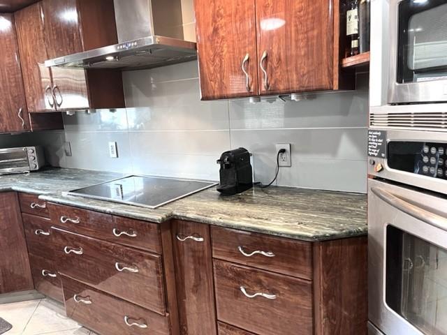 CASA LA QUINTA CONDO - Residential