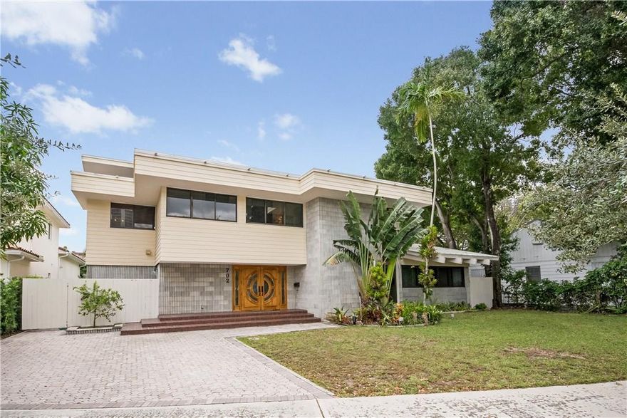 Don't miss this opportunity to rent this ONE of a KIND mid-century modern dream 4 bed, 3.5 bath/ POOL home in the heart of RIO VISTA. Walk to work & play on Las Olas or hop on the water taxi just outside your front door for a fun date night! Entertainers DREAM- 600 sq ft of travertine tile patio, includes large covered verandah and pass through bar! Eat- in kitchen outfitted with NEW HI-END appliances. Ample parking with long driveway!