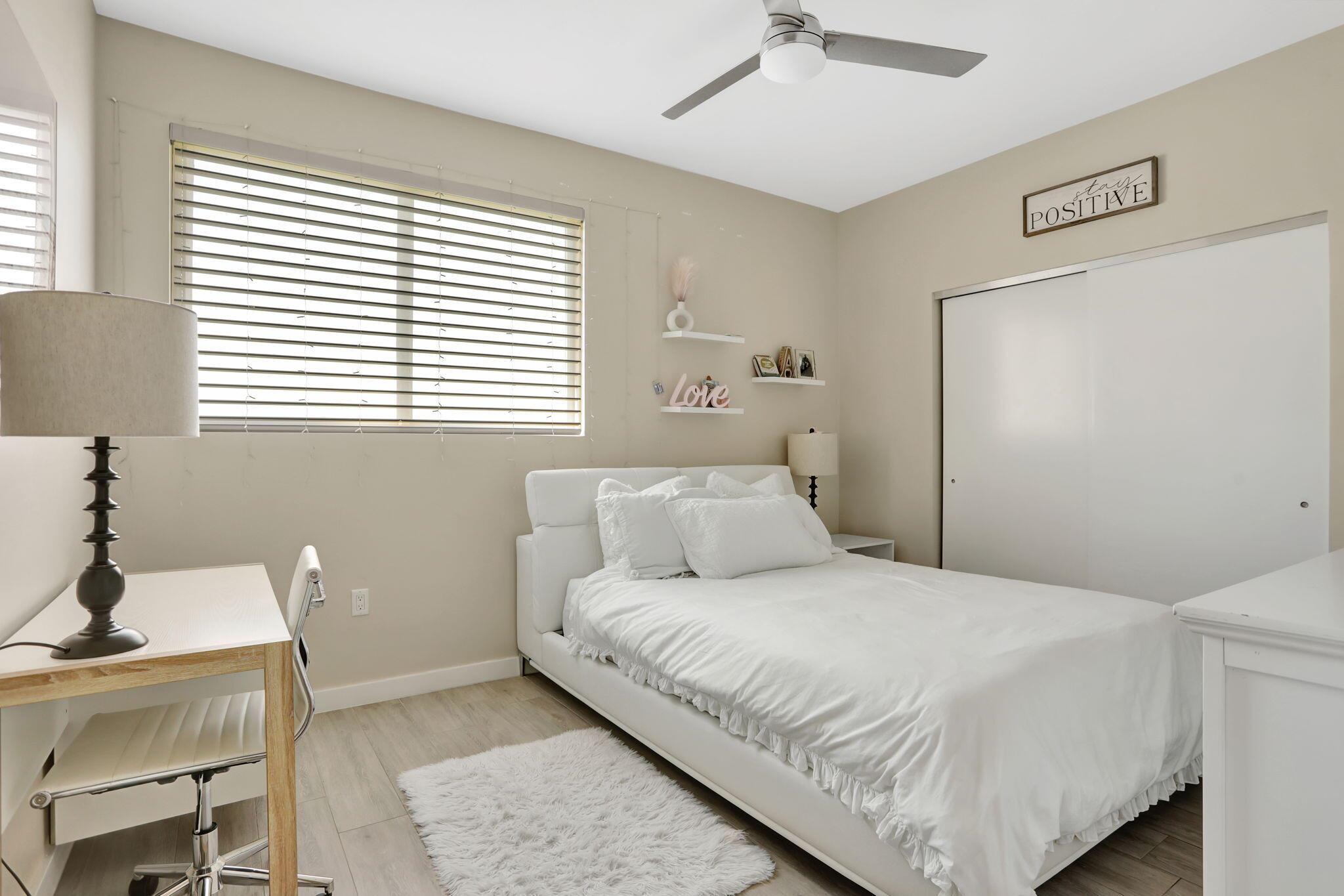 1900 DB AT DEERFIELD BEAC - Residential