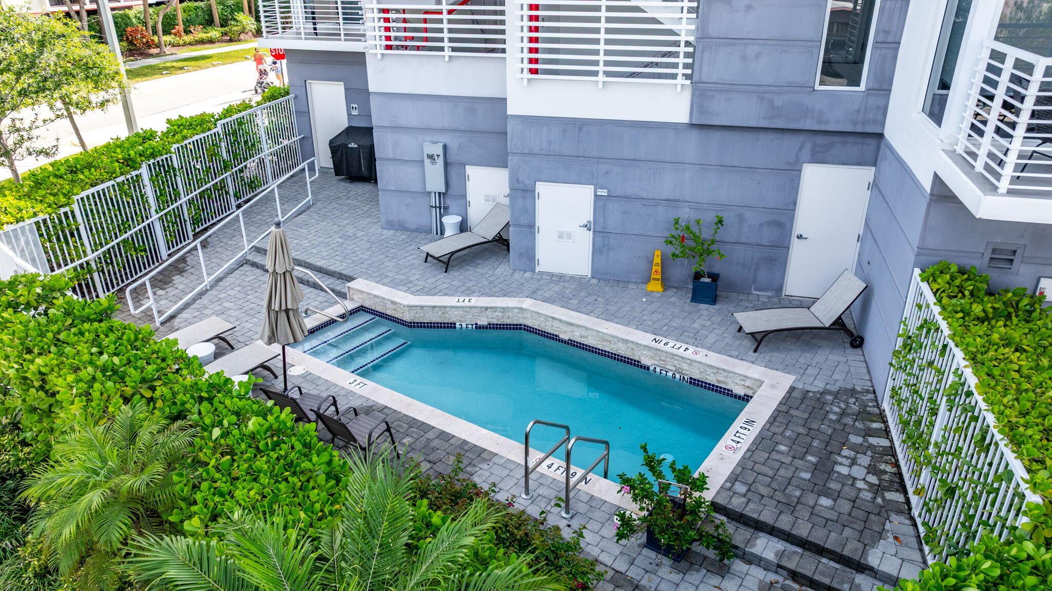 1900 DB AT DEERFIELD BEAC - Residential