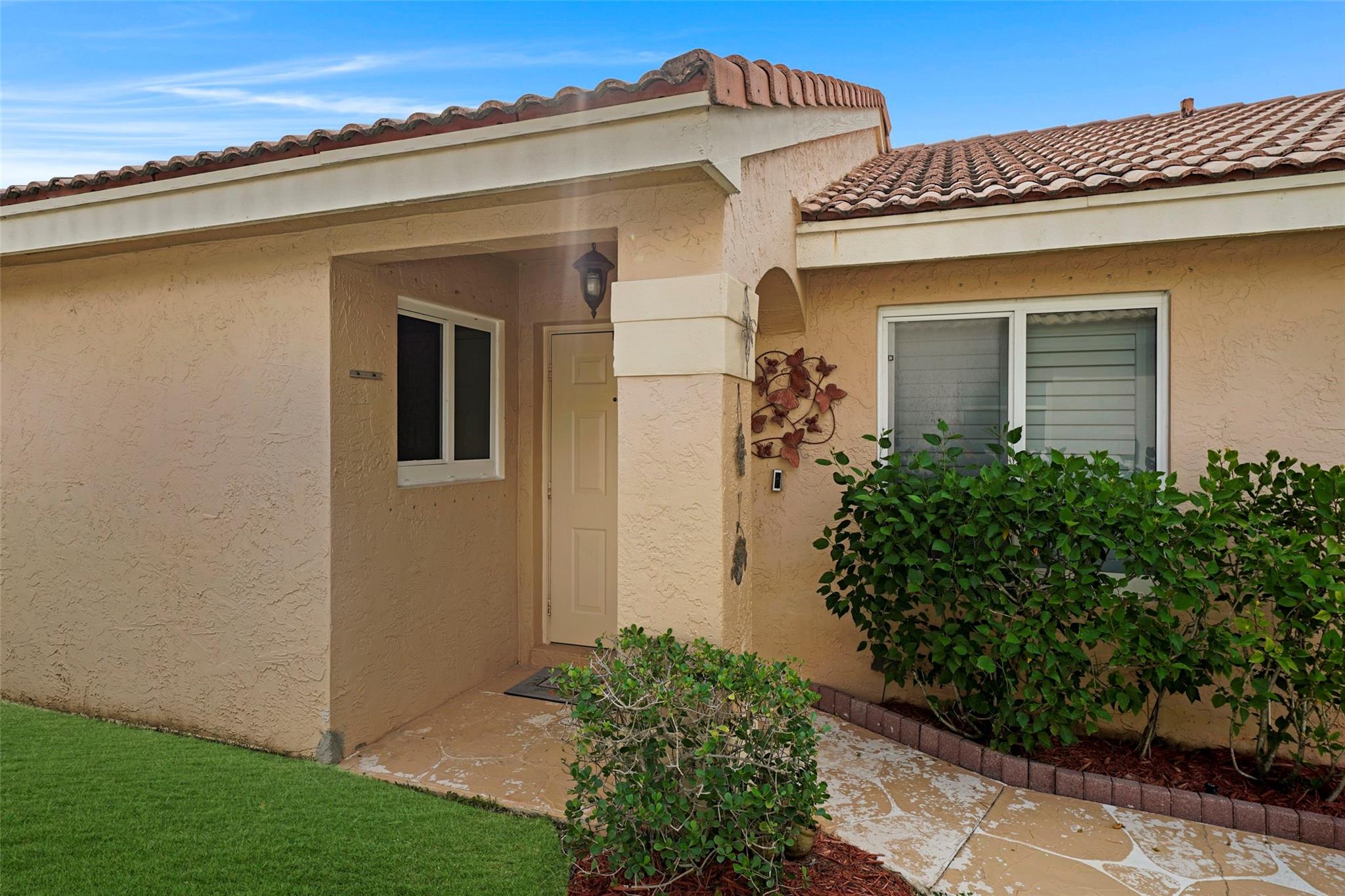 Sapphire Sound - Residential
