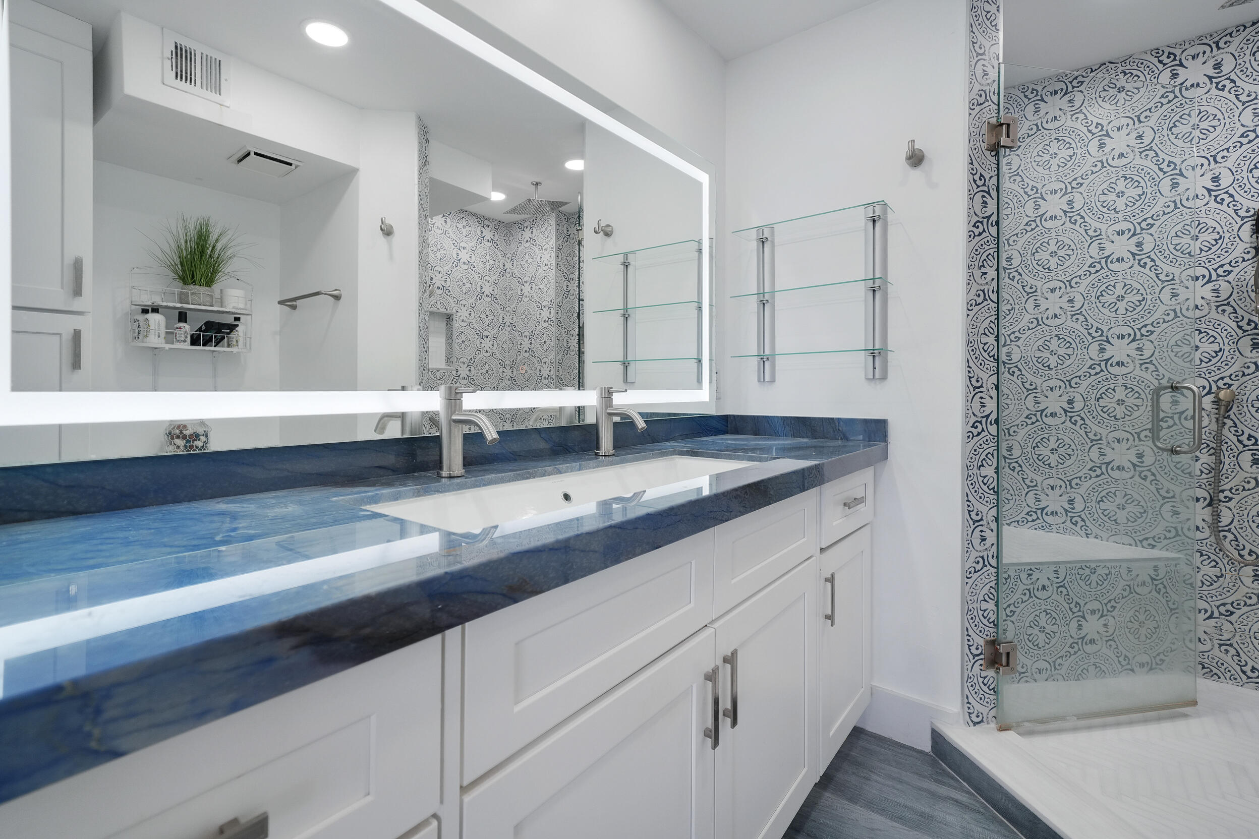 Hillsboro Cove - Residential