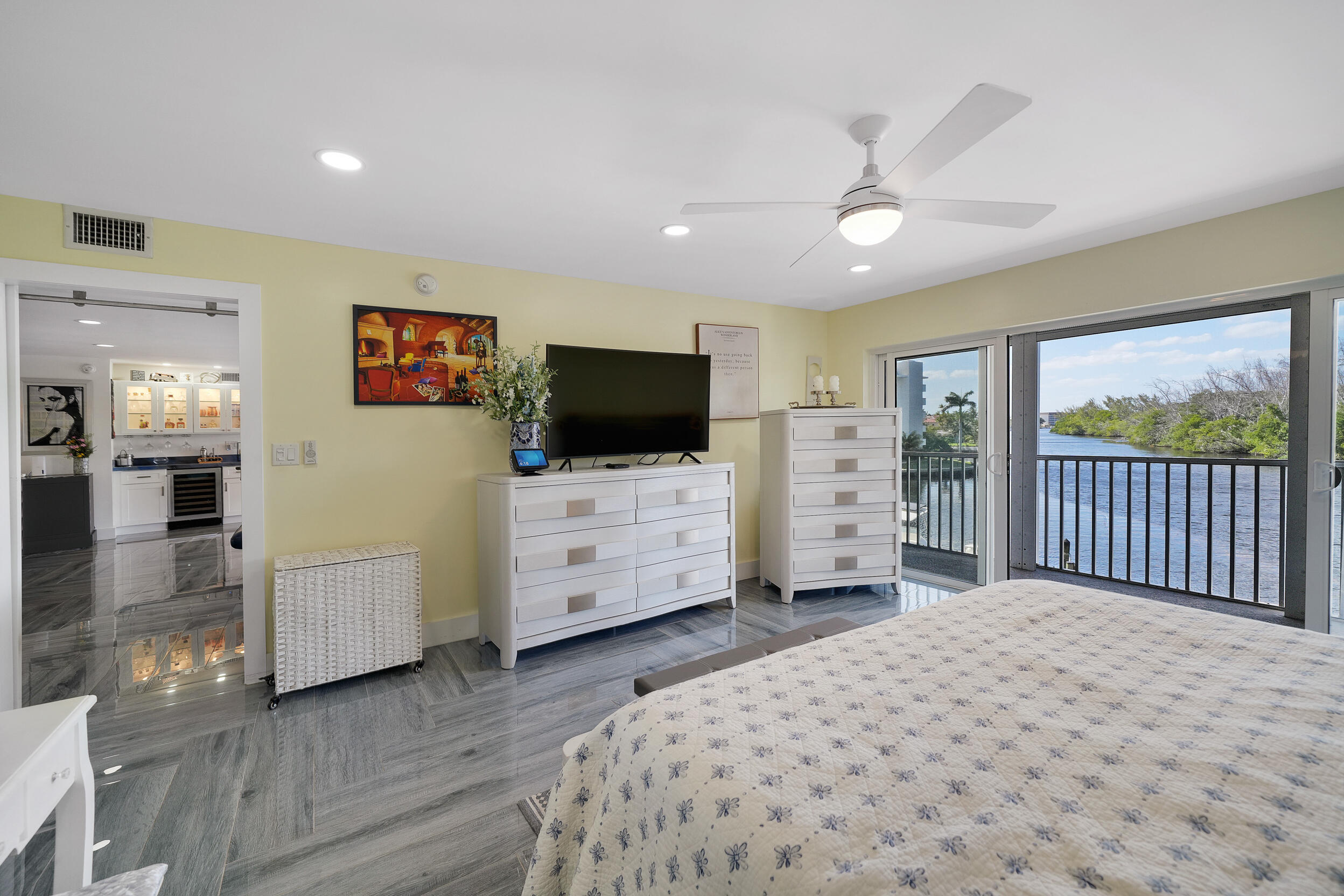 Hillsboro Cove - Residential