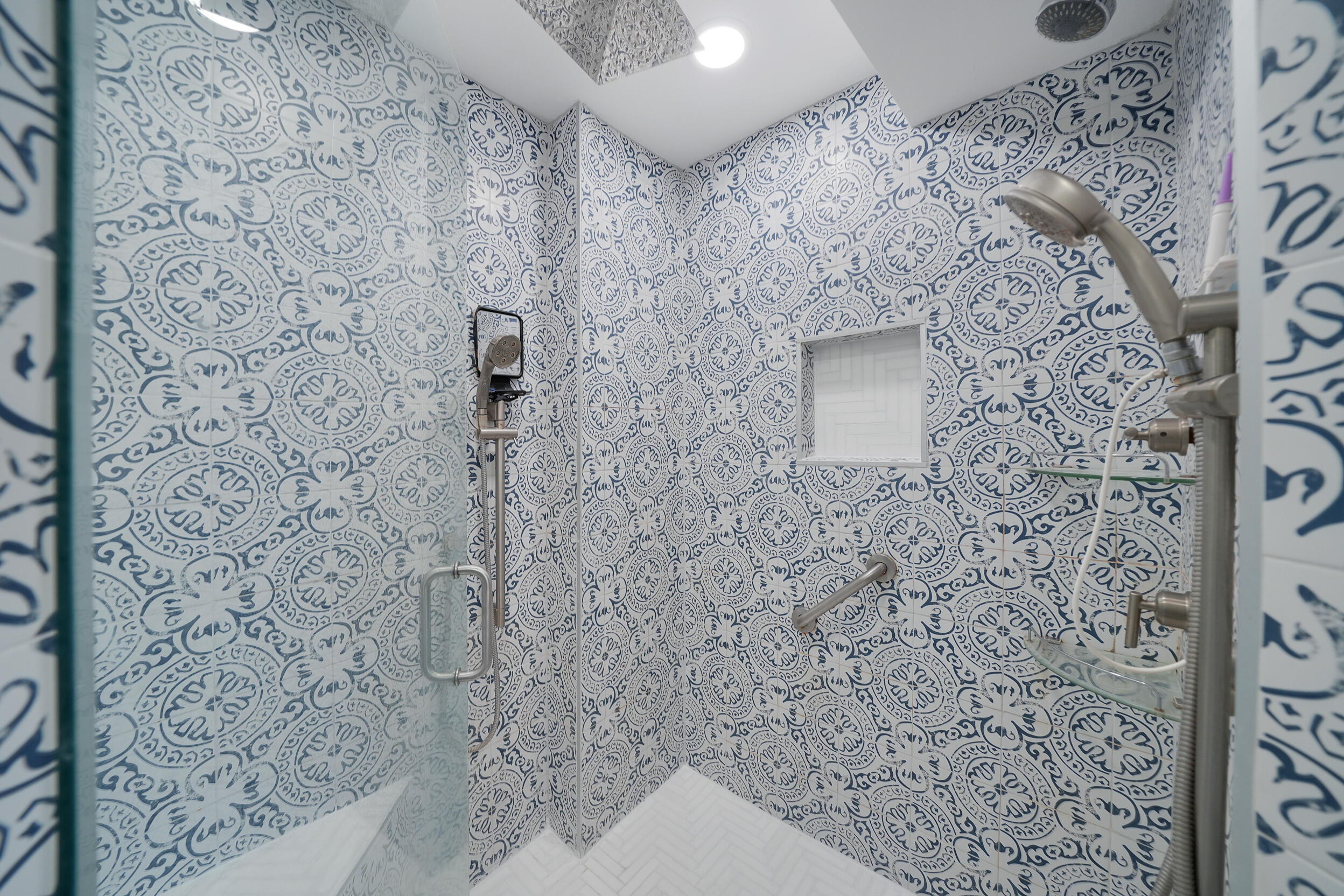 Hillsboro Cove - Residential