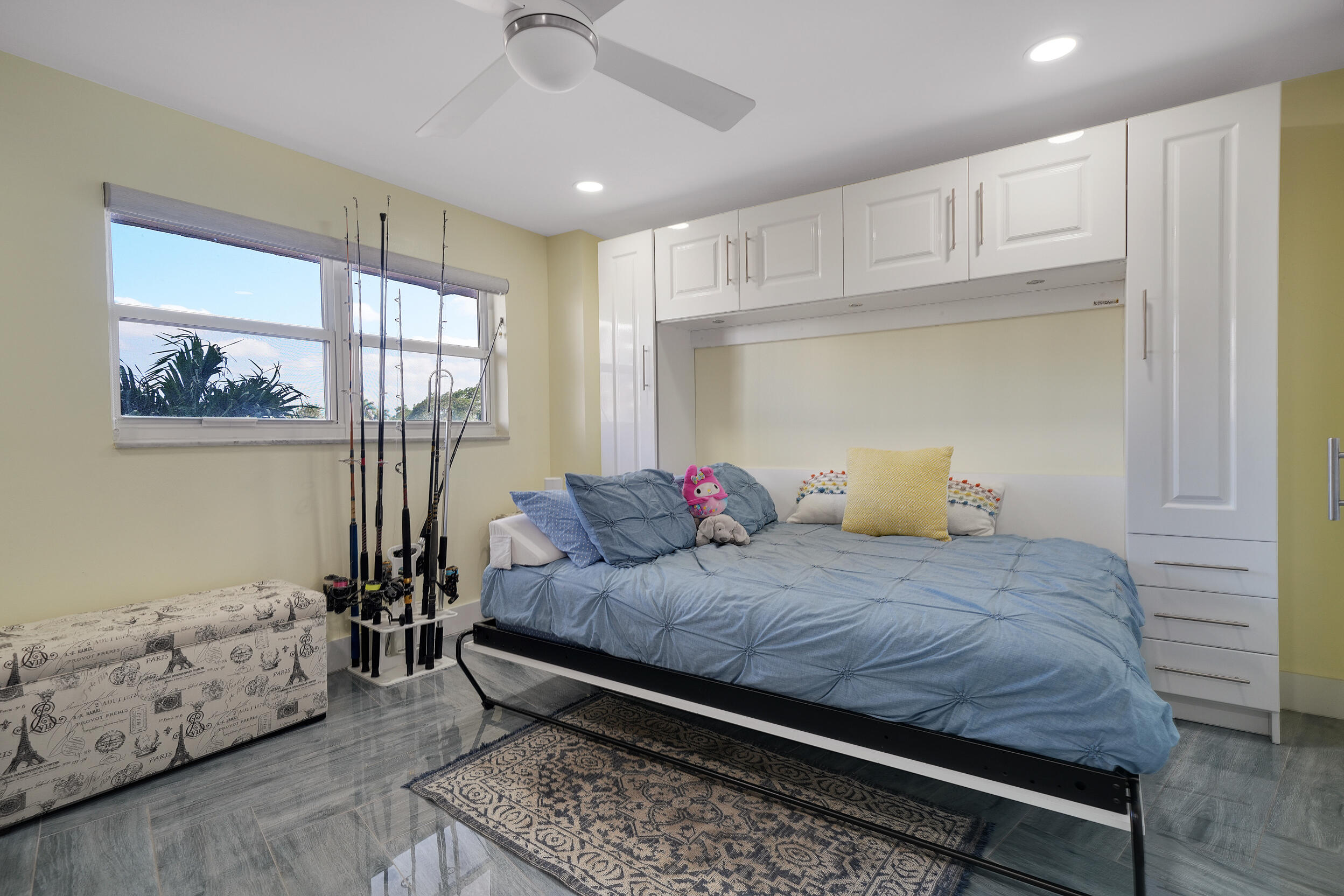 Hillsboro Cove - Residential