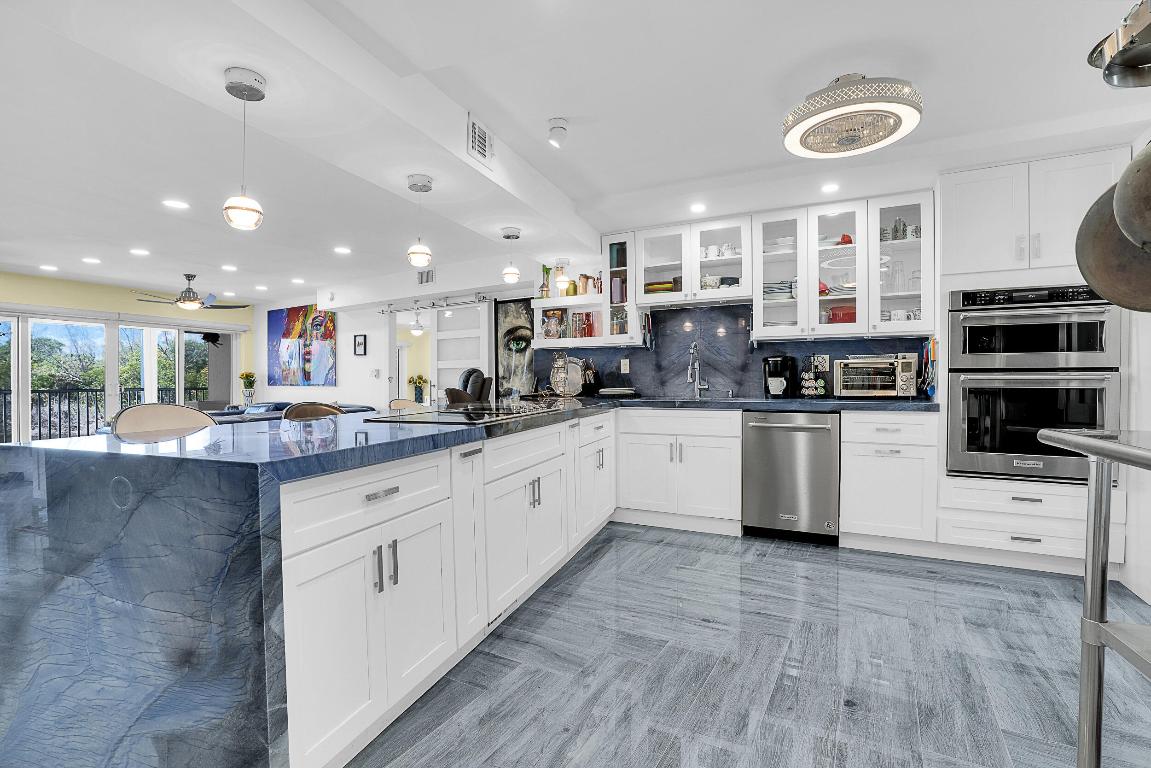 1537 E Hillsboro Boulevard 341