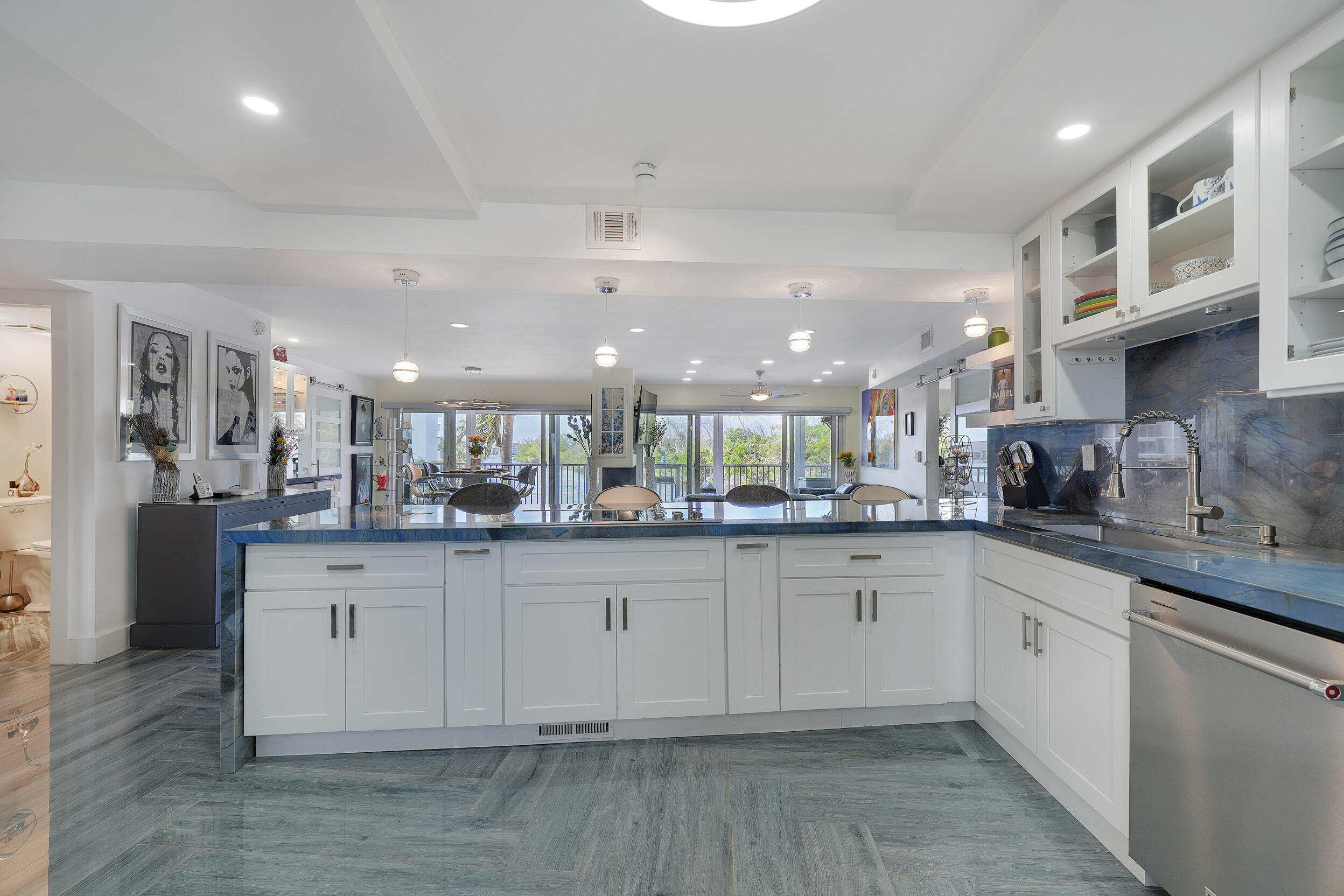 Hillsboro Cove - Residential