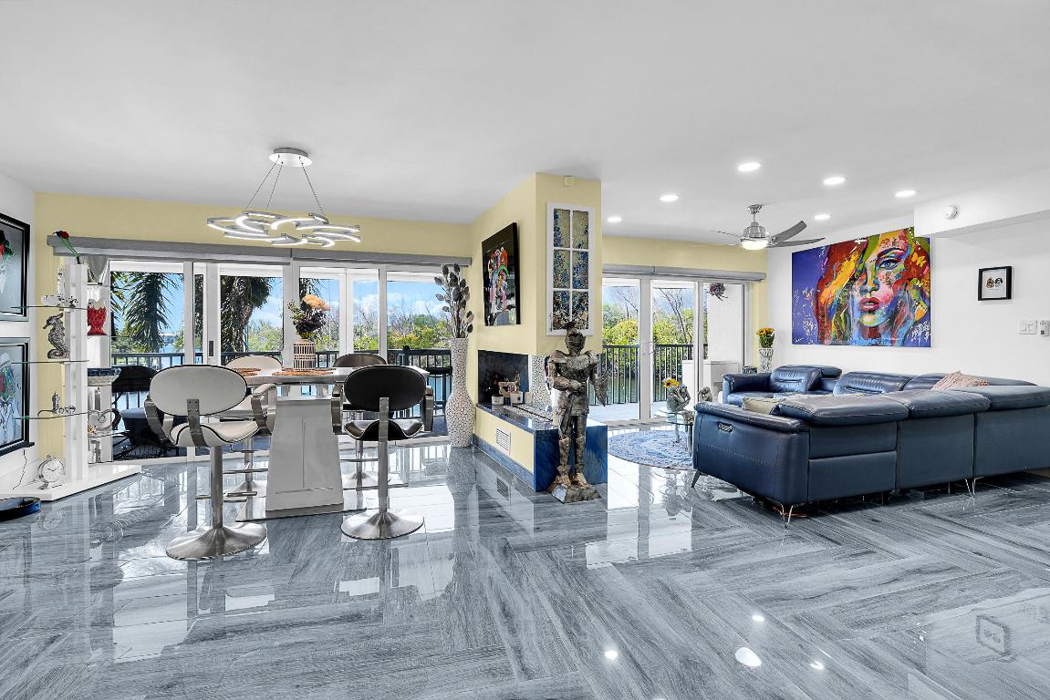 1537 E Hillsboro Boulevard 341