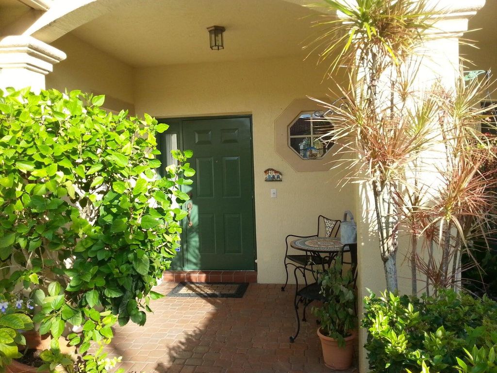 Photo of 21162 Via Eden, Boca Raton, FL 33433 (MLS # R11097679)