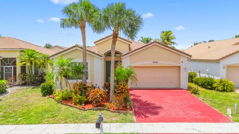Property photo of 10720 Oak Bend Way, Wellington, FL 33414