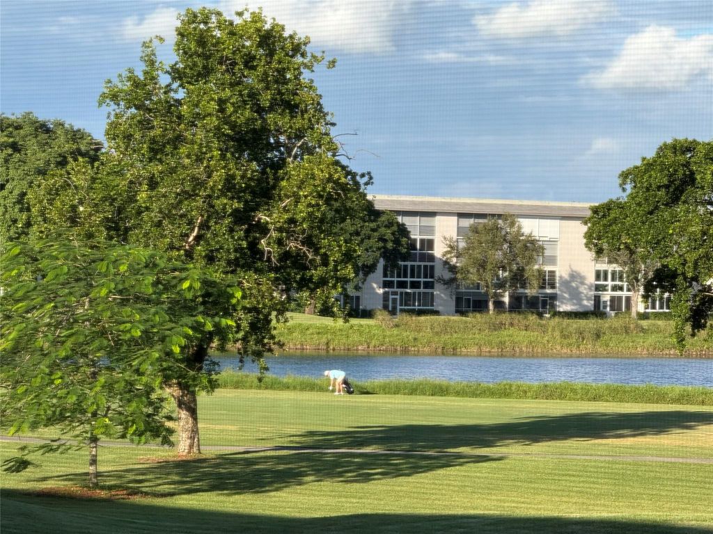 Photo of 2802 Victoria Way #M2, Coconut Creek, FL 33066 (MLS # F10533108)