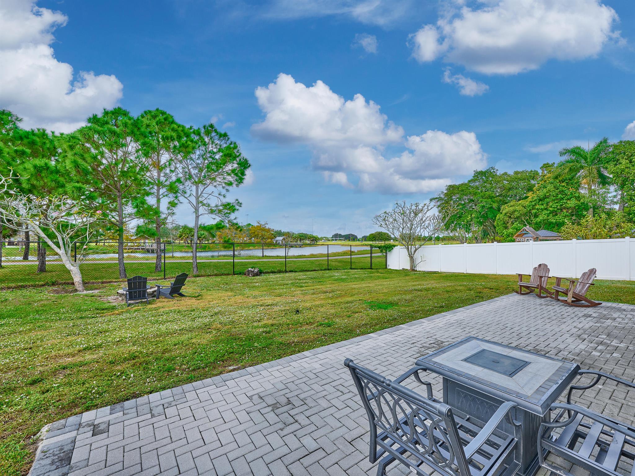 WILLOWS - Residential