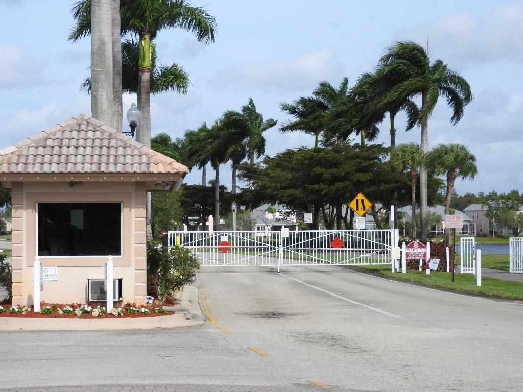 WELLINGTONS EDGE - Residential