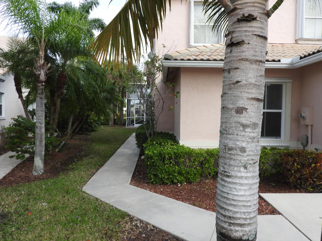 WELLINGTONS EDGE - Residential