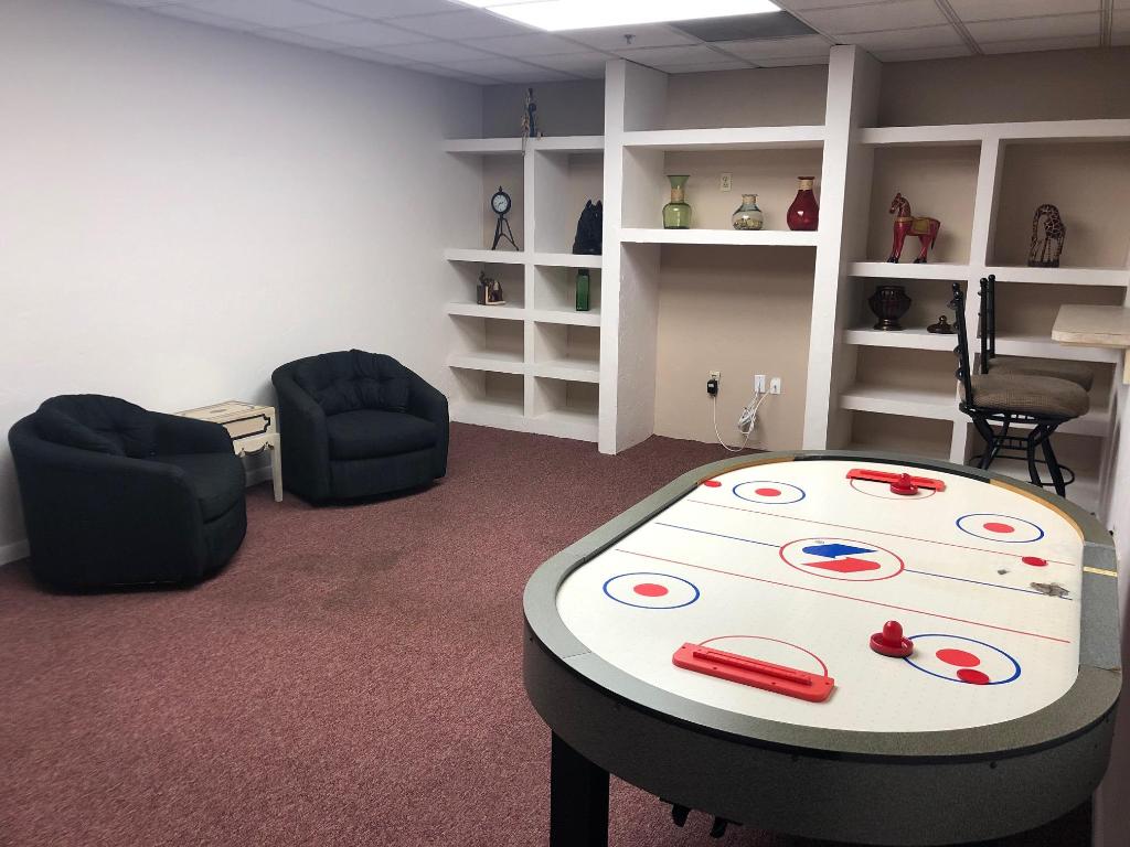 WELLINGTONS EDGE - Residential