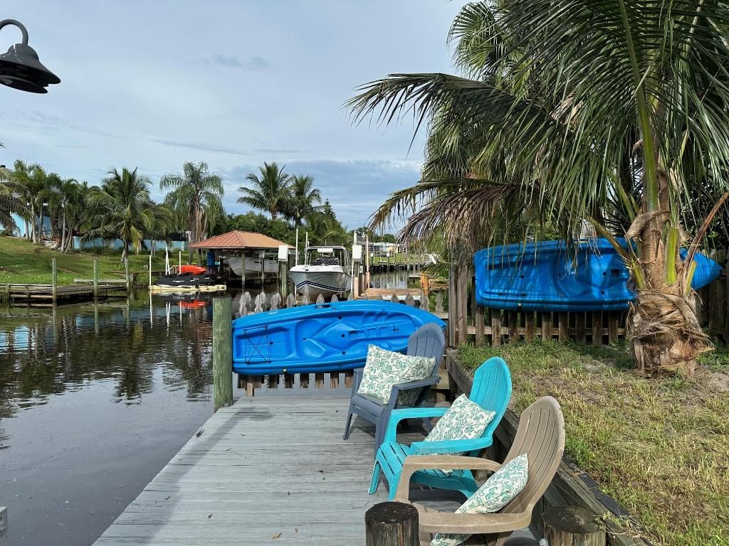 Photo of 603 SE Harborview Drive, Port Saint Lucie, FL 34983 (MLS # R11014059)