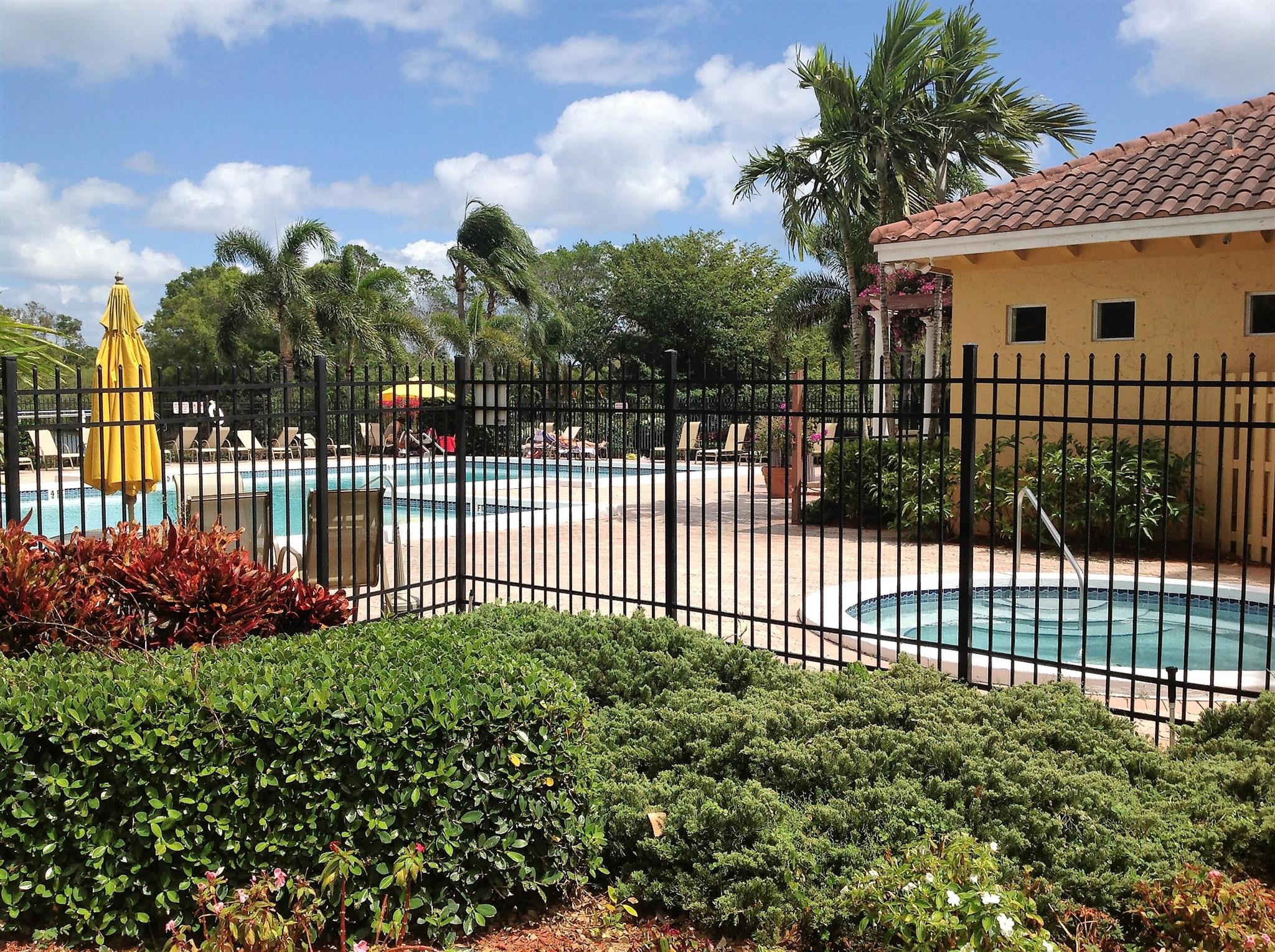 LAKESIDE CONDO - Residential Lease