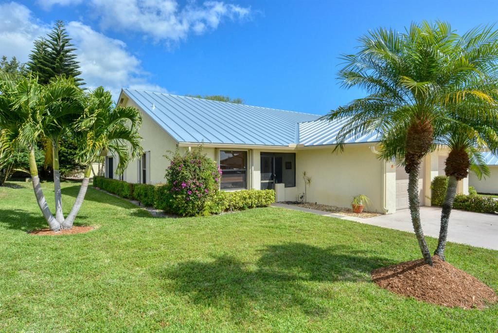 Photo of 7821 SE Sugar Sand Circle, Hobe Sound, FL 33455 (MLS # R10701130)