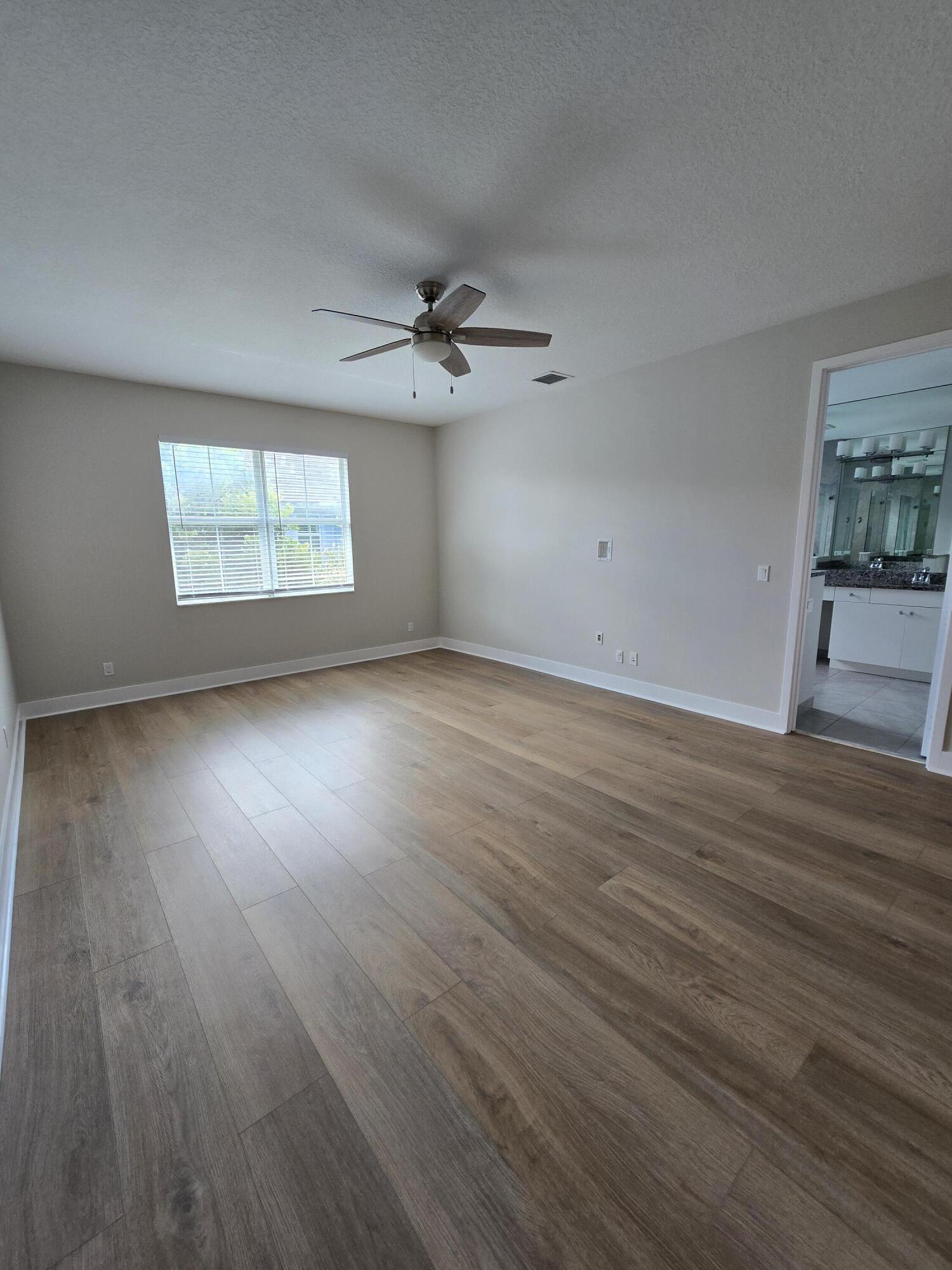 POINTE MIDTOWN - Residential